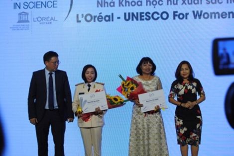 Tôn vinh và trao giải thưởng năm nhà khoa học nữ xuất sắc Việt Nam 2016